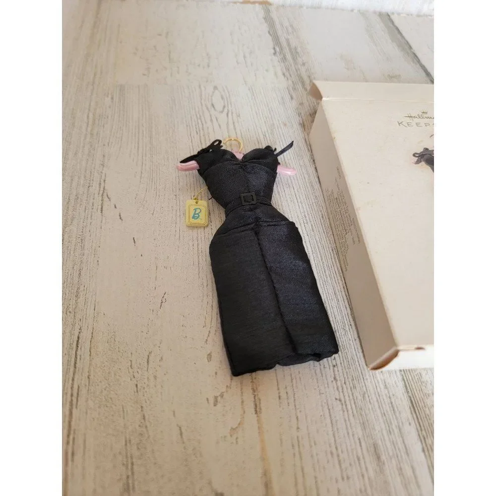 Hallmark little black‎ dress Barbie 2007 ornament Xmas